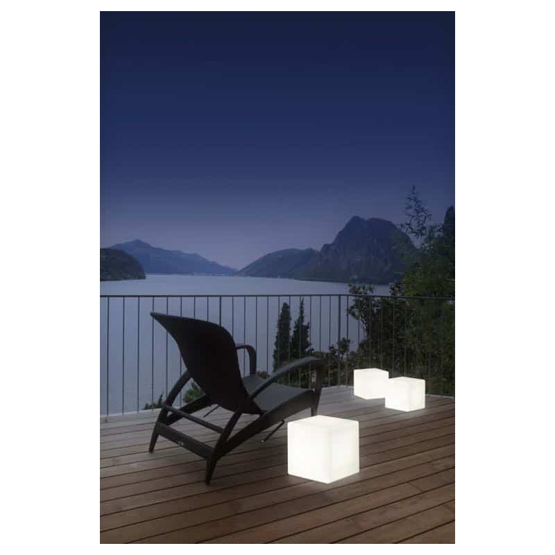 table-d-appoint-lumineuse-cube-interieur-exterieur-blanc-h-33-cm 13