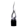 Statue sculpture décorative design enceinte Bluetooth VIGORUS en résine (Argent)