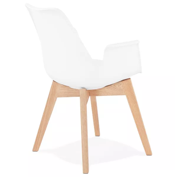 Chaise design scandinave avec accoudoirs KALLY pieds bois couleur naturelle (blanc) à associer à Chaises De Jardin Résistantes A