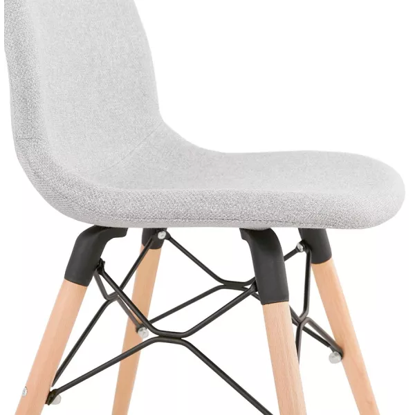 Chaise design et scandinave en tissu pieds bois finition naturelle et noir MASHA (gris clair) à associer à Chaises Avec Accoudoi