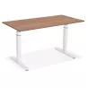 Bureau assis debout électrique en bois pieds blancs KESSY (140x70 cm) (finition noyer)