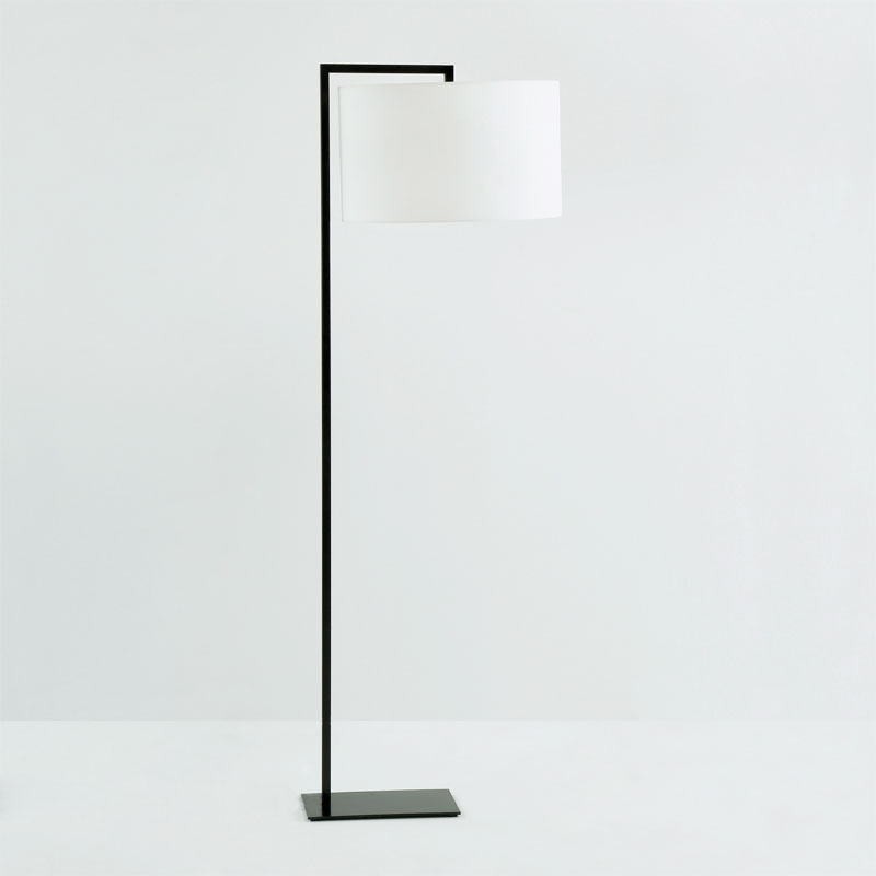 Lampada A Stelo Senza Paralume 20X35X170 Metallo Nero associarsi a Comode lampade da terra per ufficio