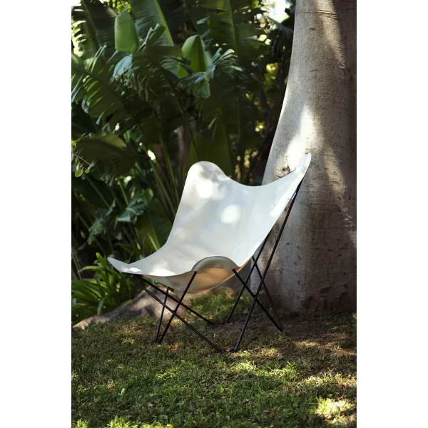 Garden butterfly chair in fabric Sumbrella SUNSHINE MARIPOSA foot black metal (white, ivory) to associate with Comfortable Garde