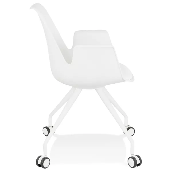 Chaise de bureau avec accoudoirs sur roulettes AMADEO (blanc) à associer à Fauteuils De Bureau Scandinaves Au Design Épuré