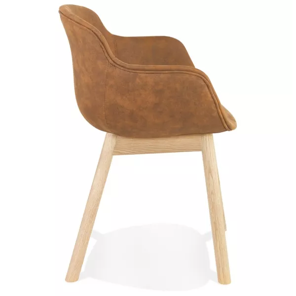 Chaise accoudoirs RUPERT en microfibre brune et pieds bois naturel