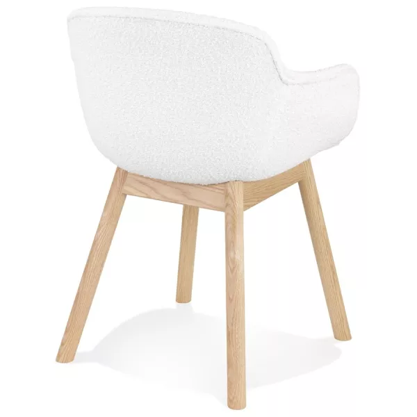 Chaise accoudoirs MOUTOU en tissu bouclé blanc et pieds bois naturel