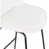 Tabouret de bar ALICE en tissu bouloché blanc et pied traineau métal noir