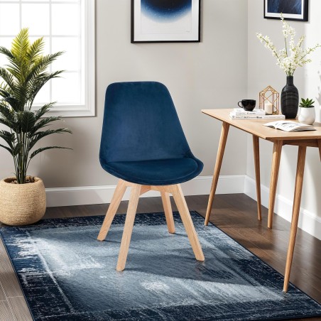 Want to redesign your home? This is the LeONORA Scandinavian chair in blue velvet.