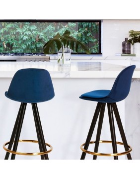 Bar Stools and Chairs: Elegance and Comfort for Your Space